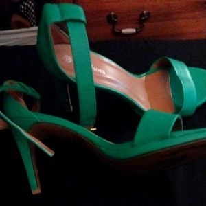 Daily Heels 3.75 in - wore 1x